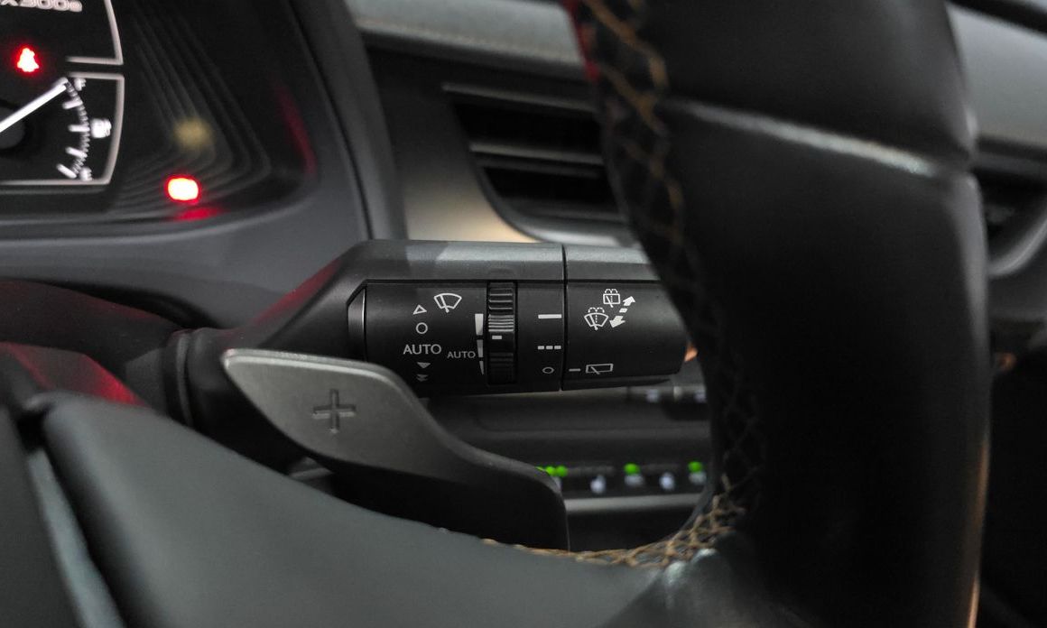 Lexus UX 2022