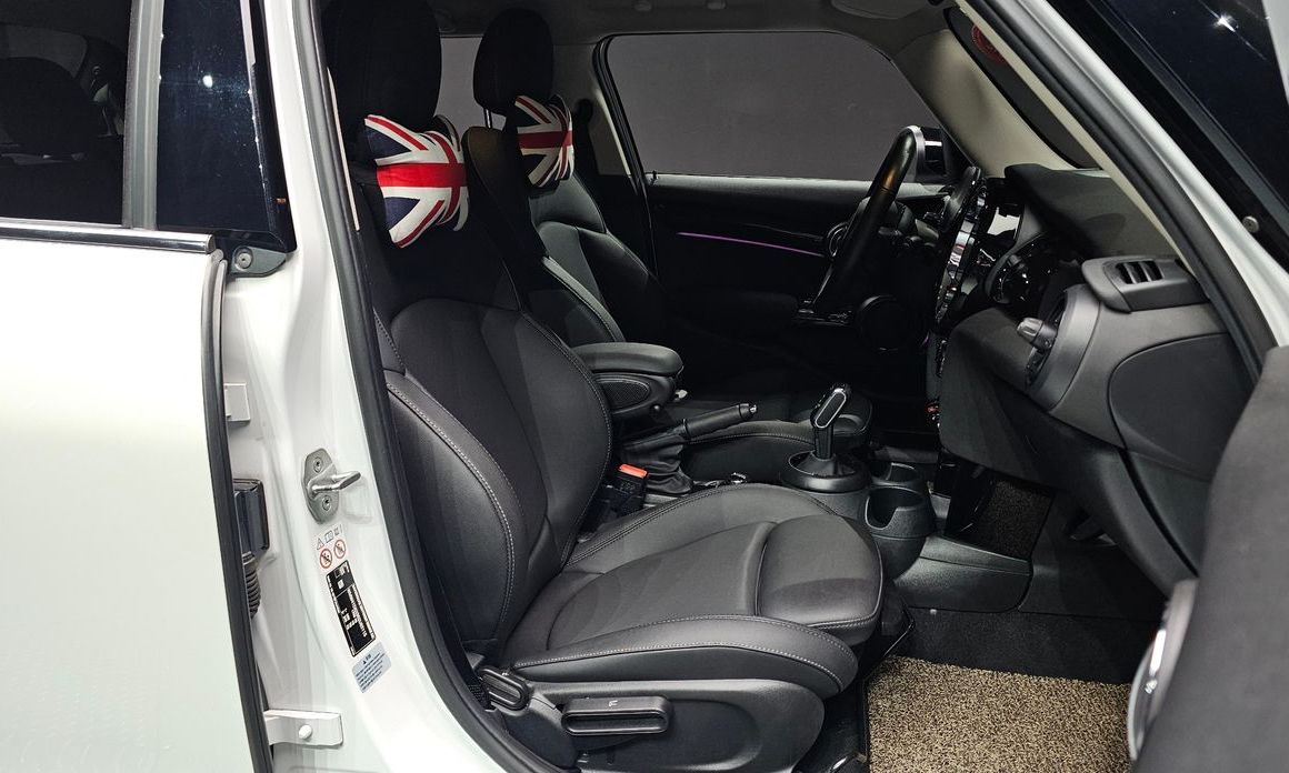 Mini Cooper 2024