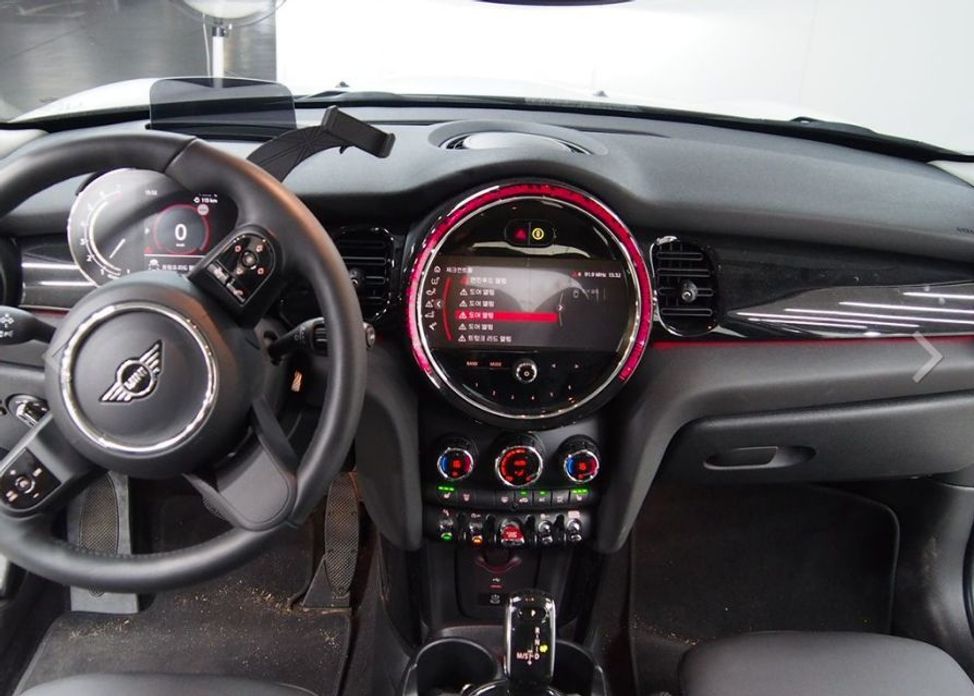 Mini Cooper 2024