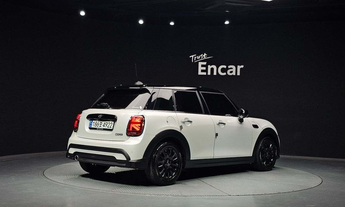 Mini Cooper 2024