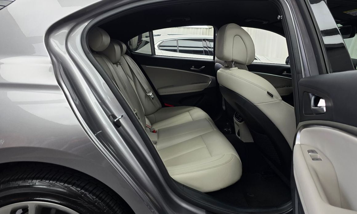 Genesis G70 2023