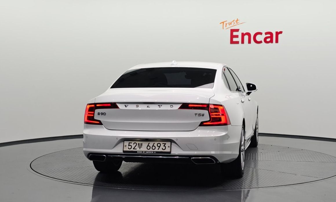 Volvo S90 2020