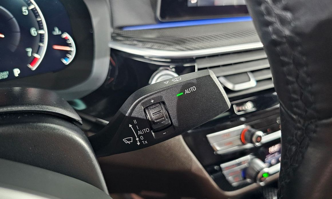 BMW 5-Series 2019