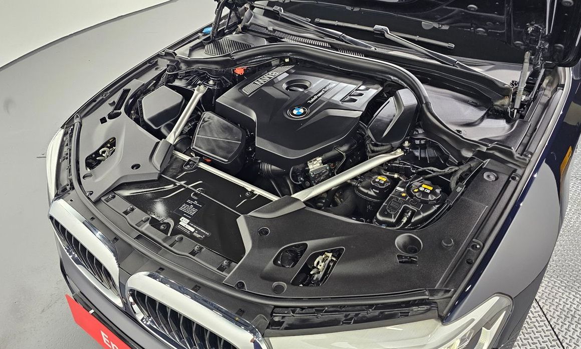 BMW 5-Series 2019