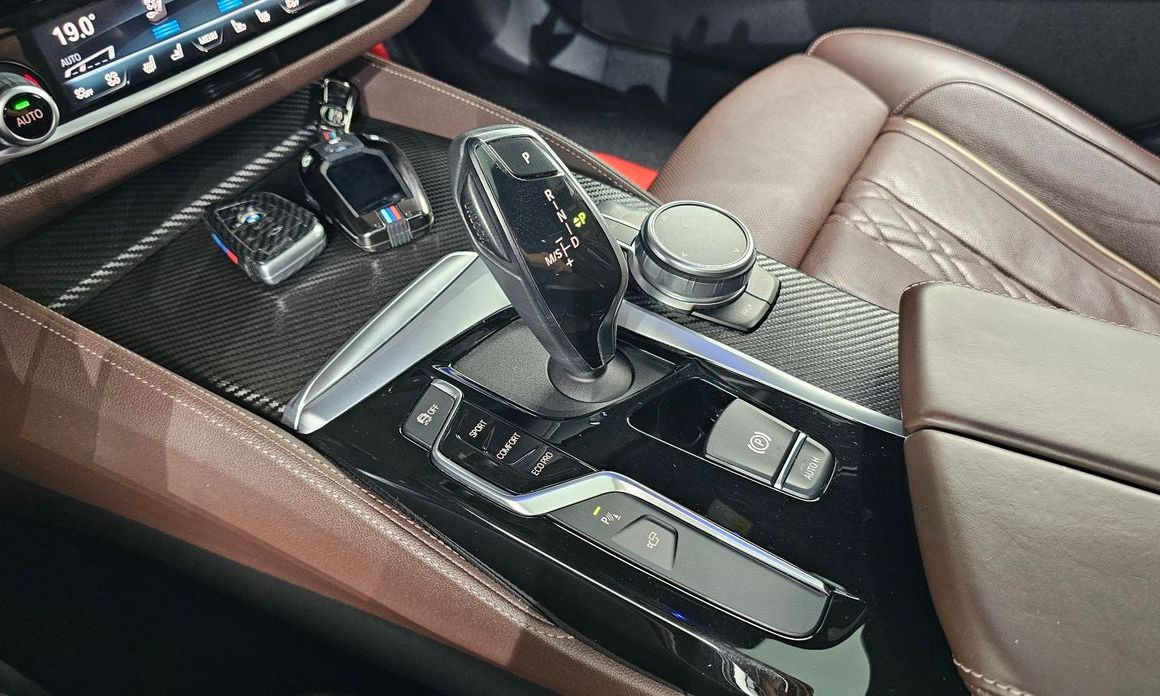 BMW 5-Series 2019