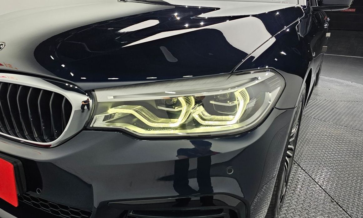 BMW 5-Series 2019