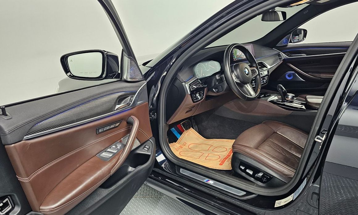 BMW 5-Series 2019