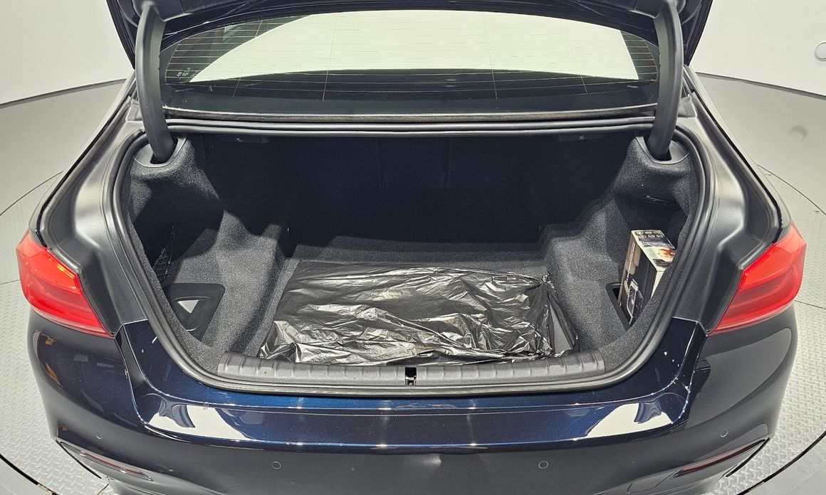 BMW 5-Series 2019