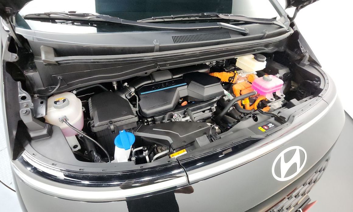Hyundai Staria 2025