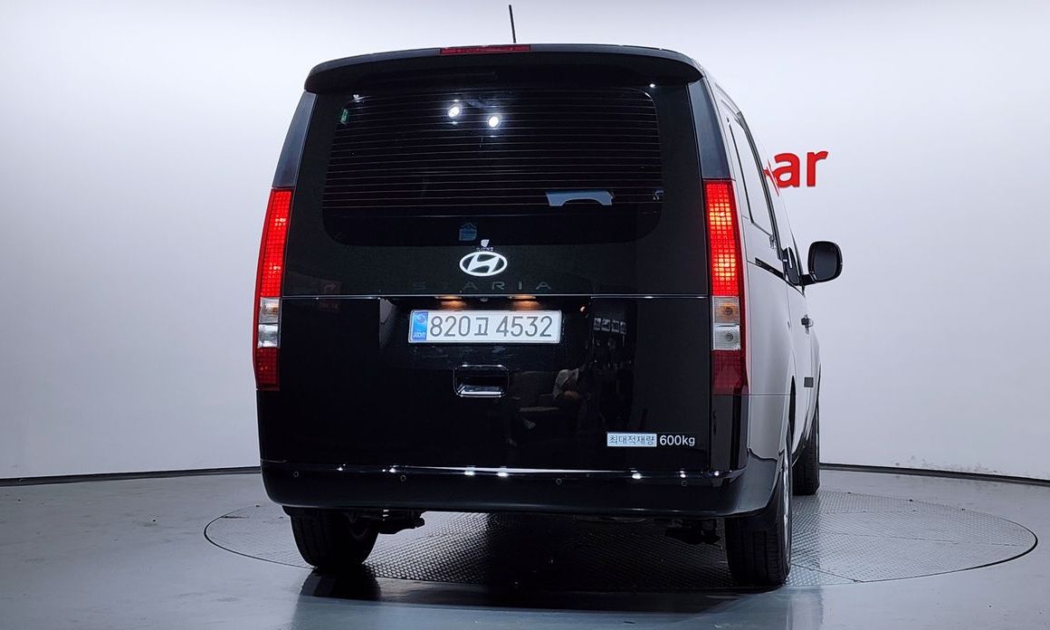 Hyundai Staria 2025