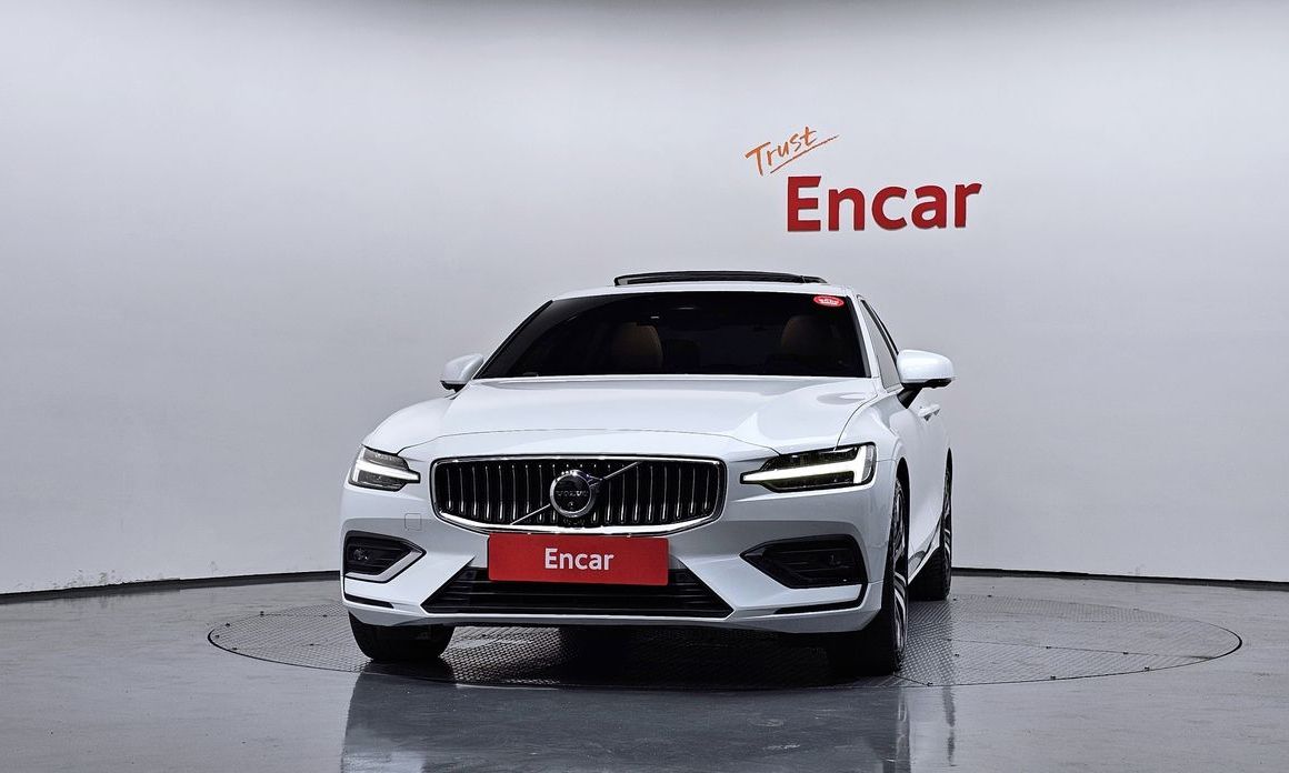 Volvo S60 2024