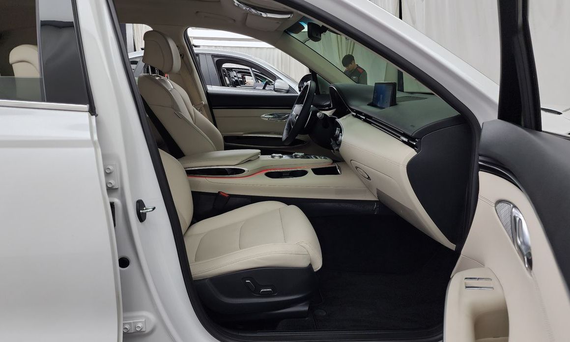 Genesis GV70 2023