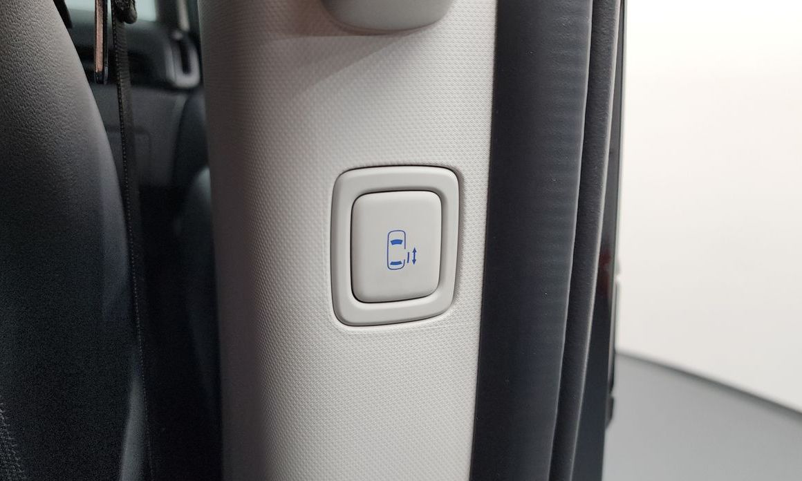 Hyundai Staria 2025
