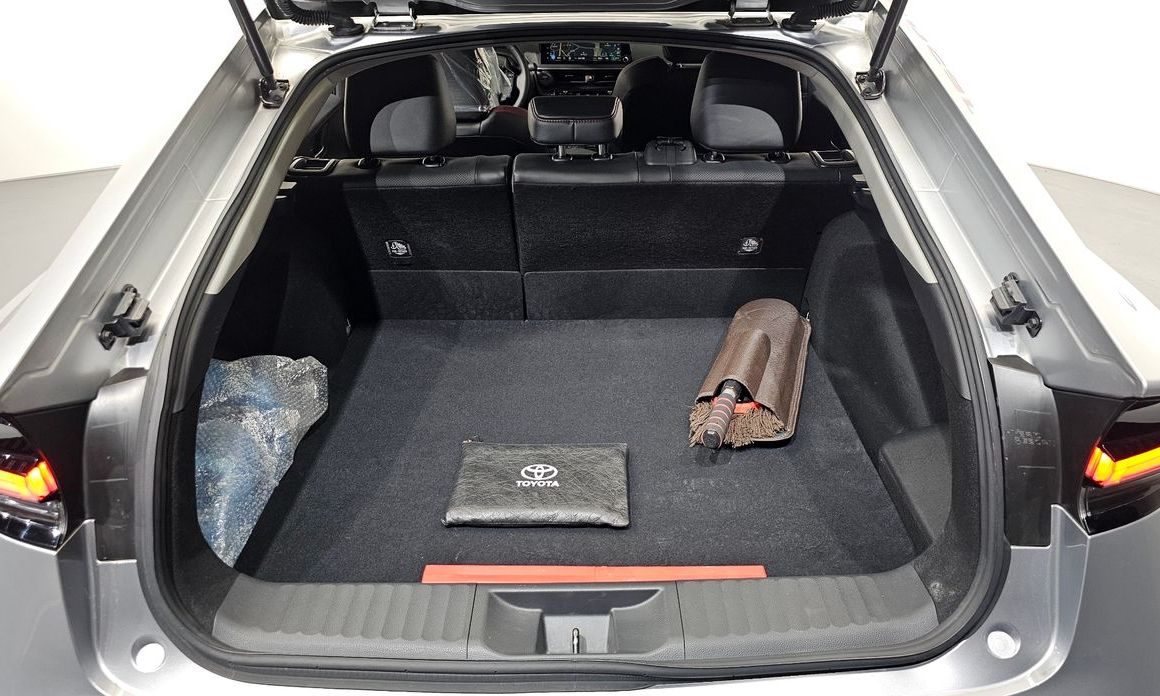 Toyota Prius 2024