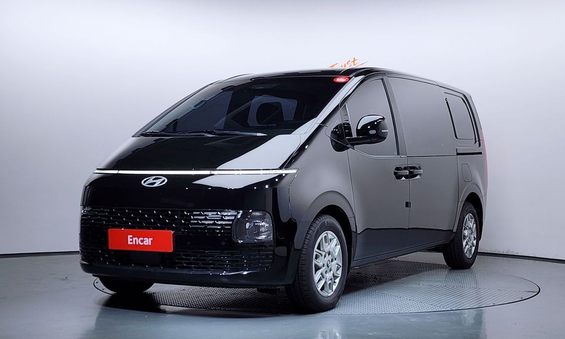 Hyundai Staria 2025