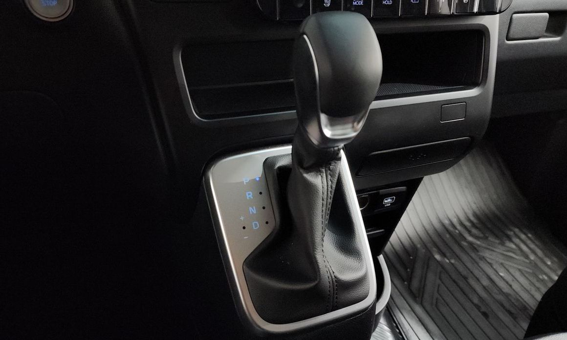 Hyundai Staria 2025