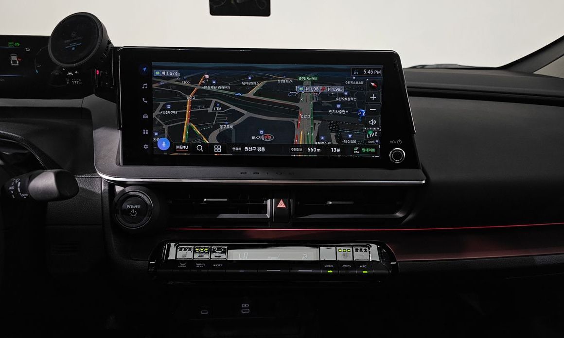 Toyota Prius 2024