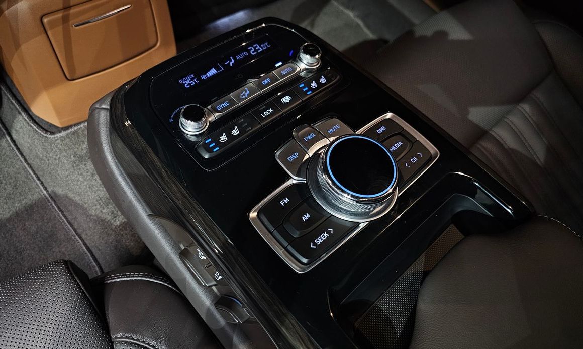 Genesis G90 2019