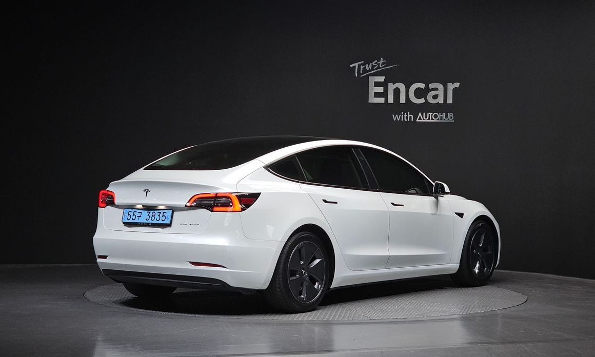 Tesla Model 3 2021