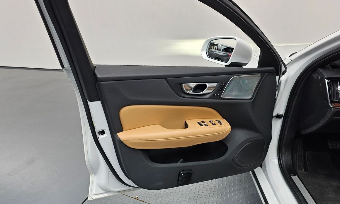 Volvo S60 2024