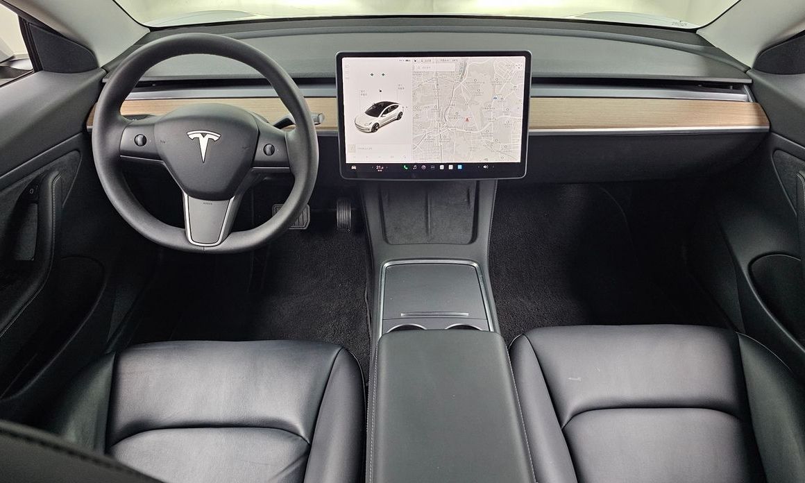 Tesla Model 3 2021