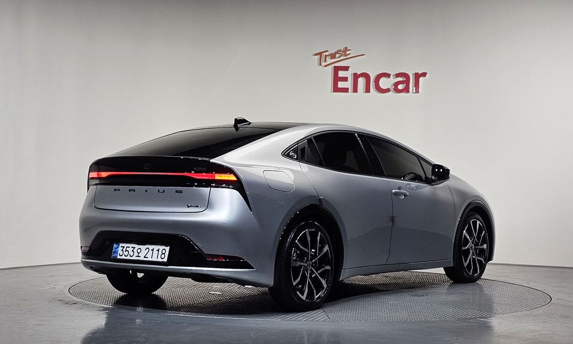 Toyota Prius 2024