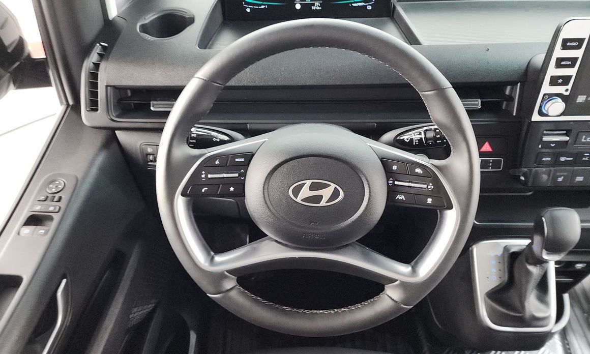 Hyundai Staria 2025