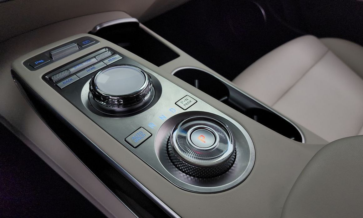 Genesis GV70 2023