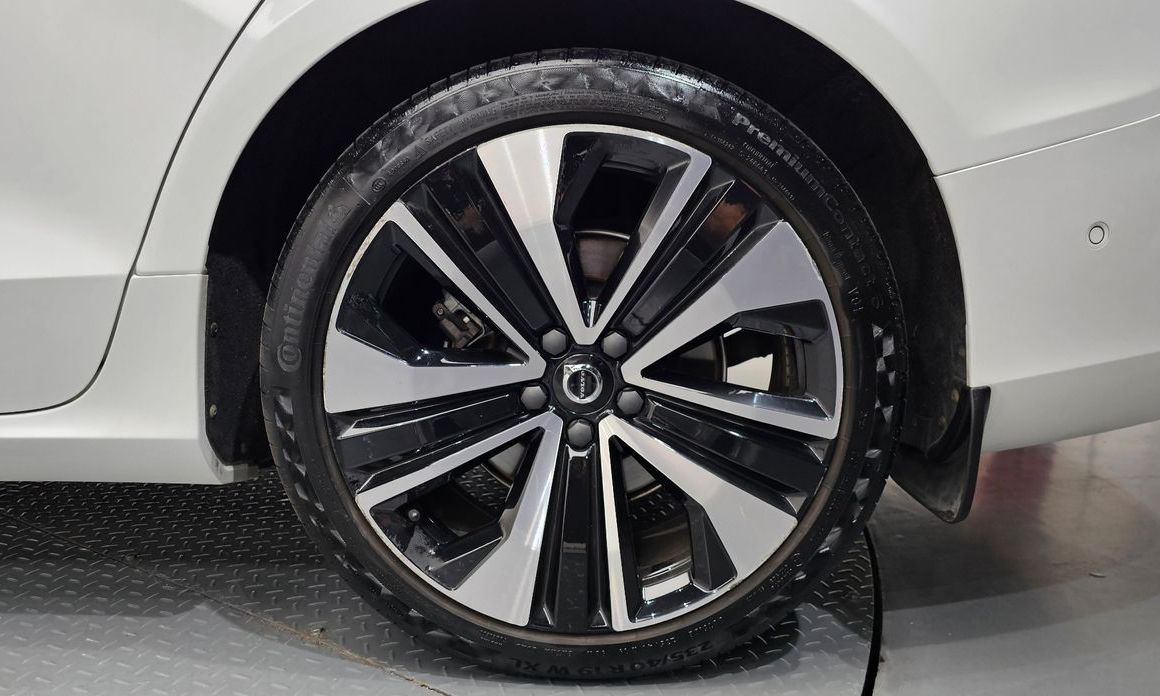 Volvo S60 2024