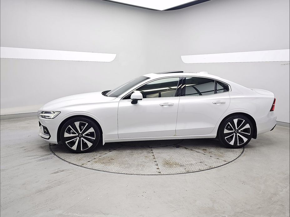 Volvo S60 2024