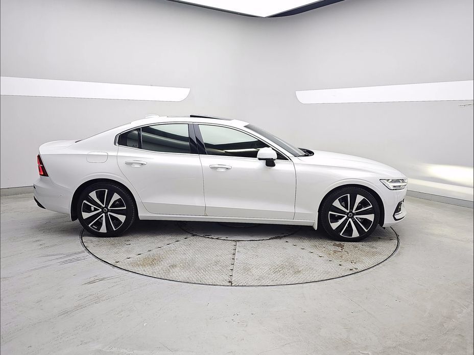 Volvo S60 2024
