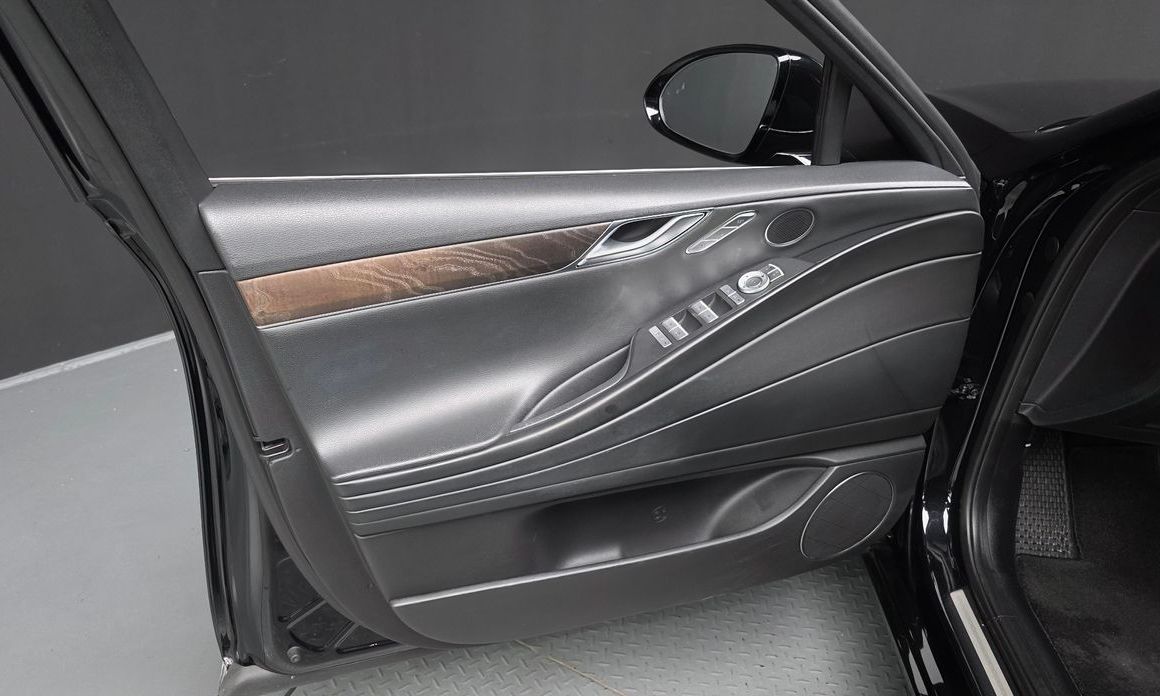 Genesis G80 2021