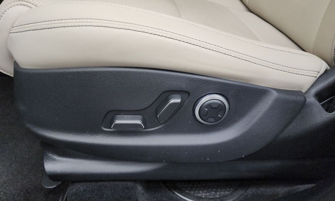 Genesis GV70 2023