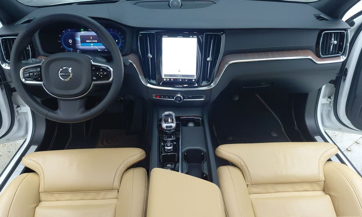 Volvo S60 2024