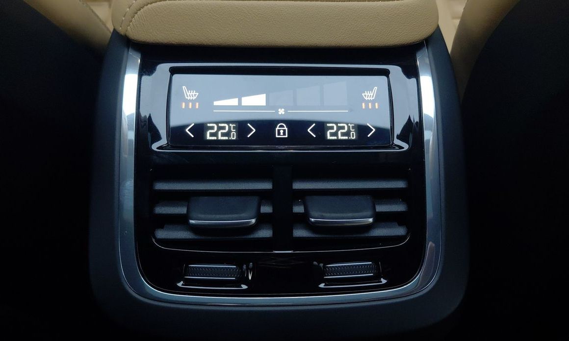 Volvo S60 2024