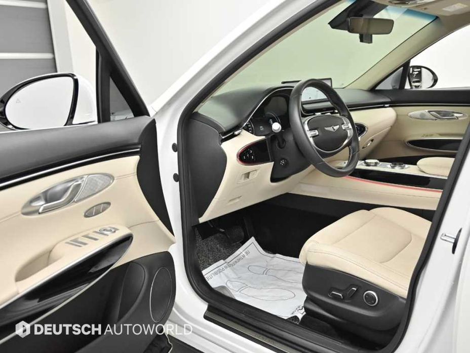 Genesis GV70 2023