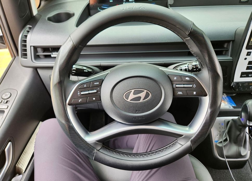 Hyundai Staria 2025
