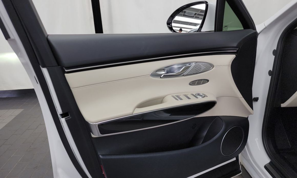 Genesis GV70 2023