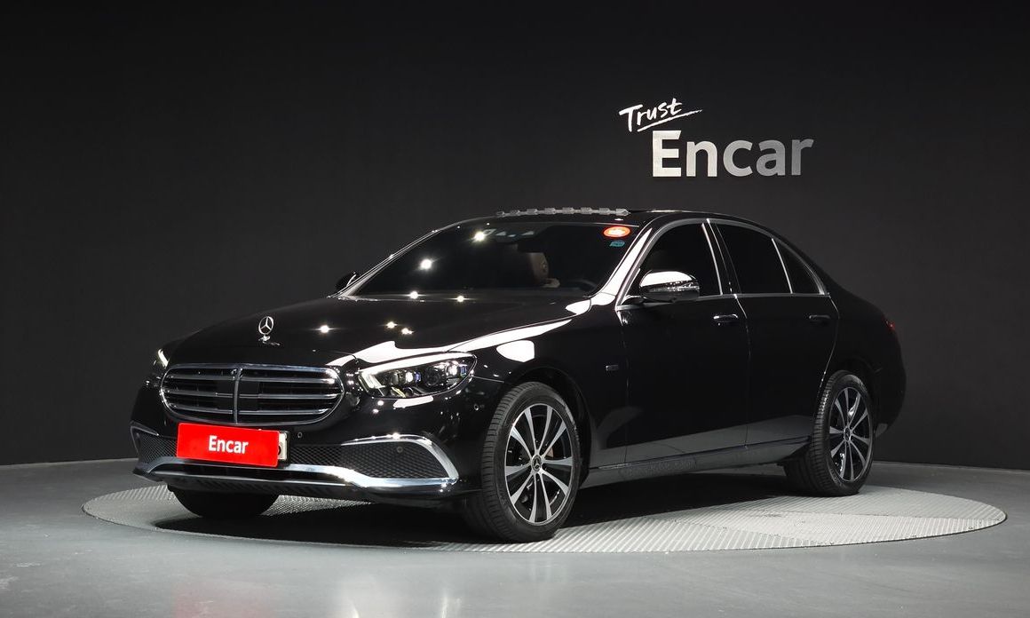 Mercedes-Benz E-Class 2021