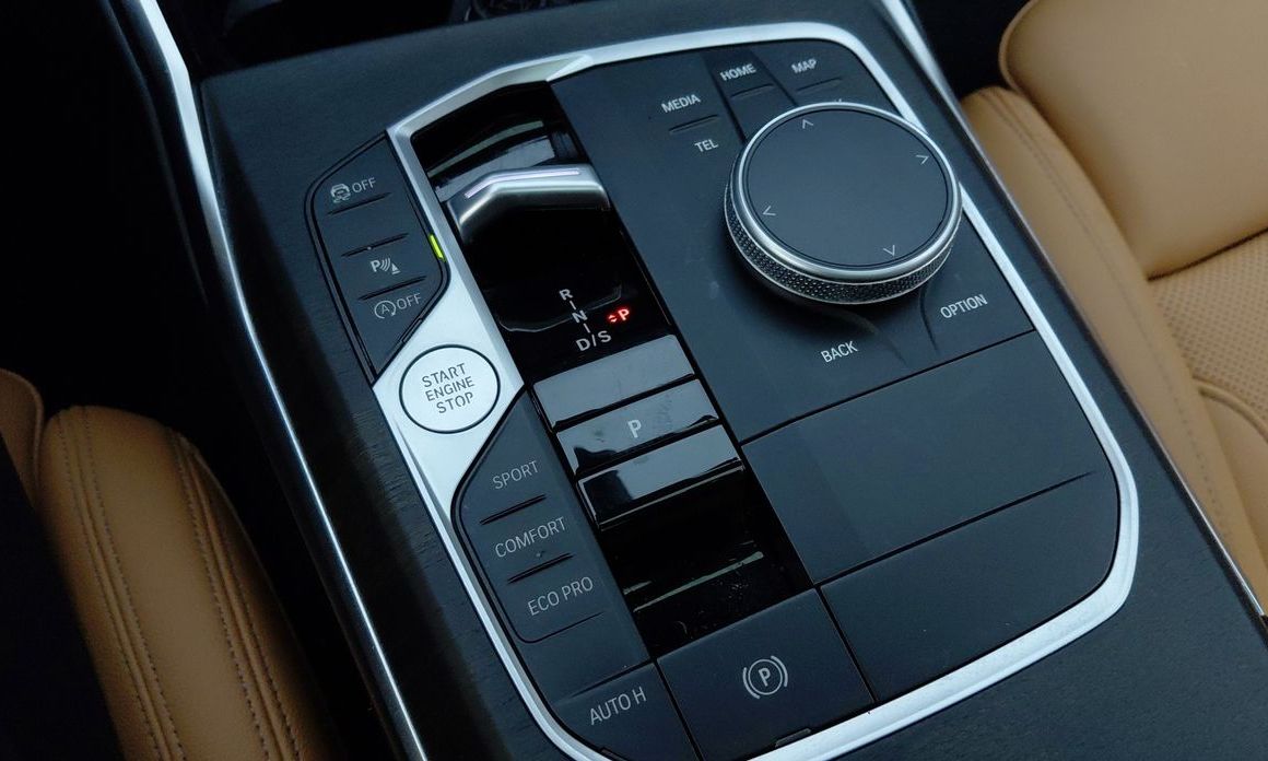 BMW 3-Series 2023