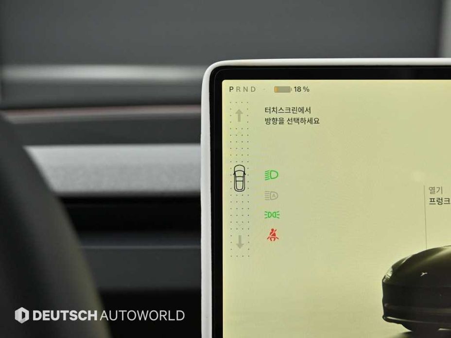 Tesla Model 3 2024