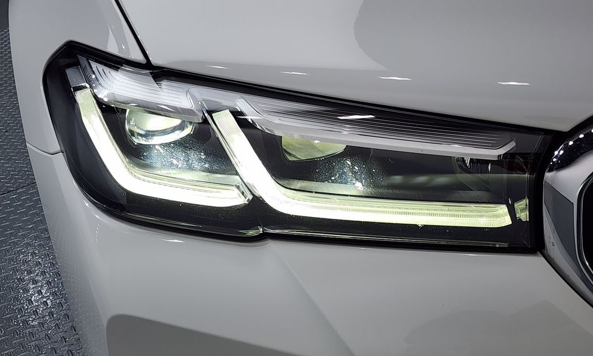BMW 5-Series 2023
