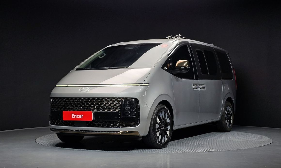 Hyundai Staria 2025