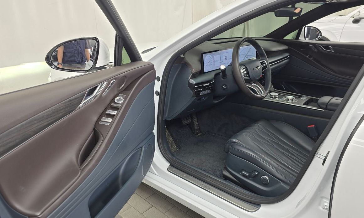 Genesis G80 2025