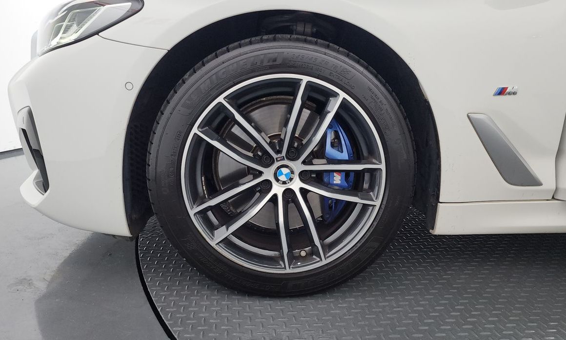 BMW 5-Series 2023