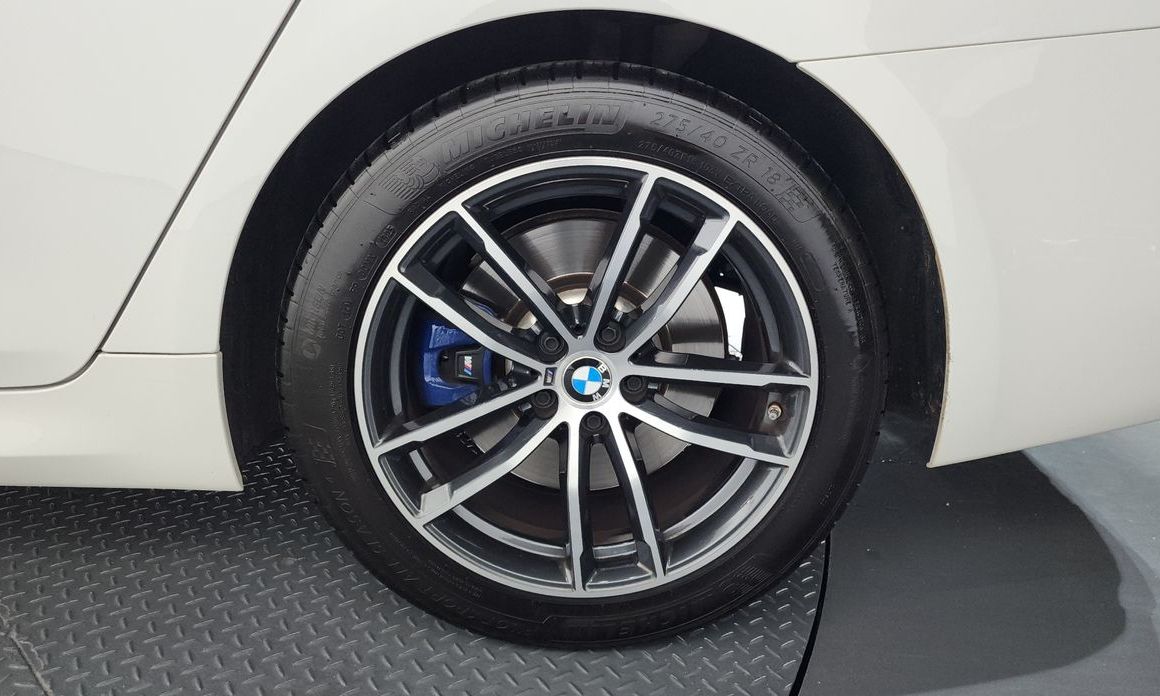BMW 5-Series 2023