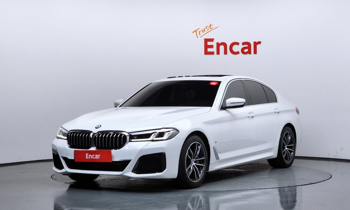 BMW 5-Series 2023