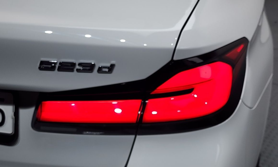 BMW 5-Series 2023
