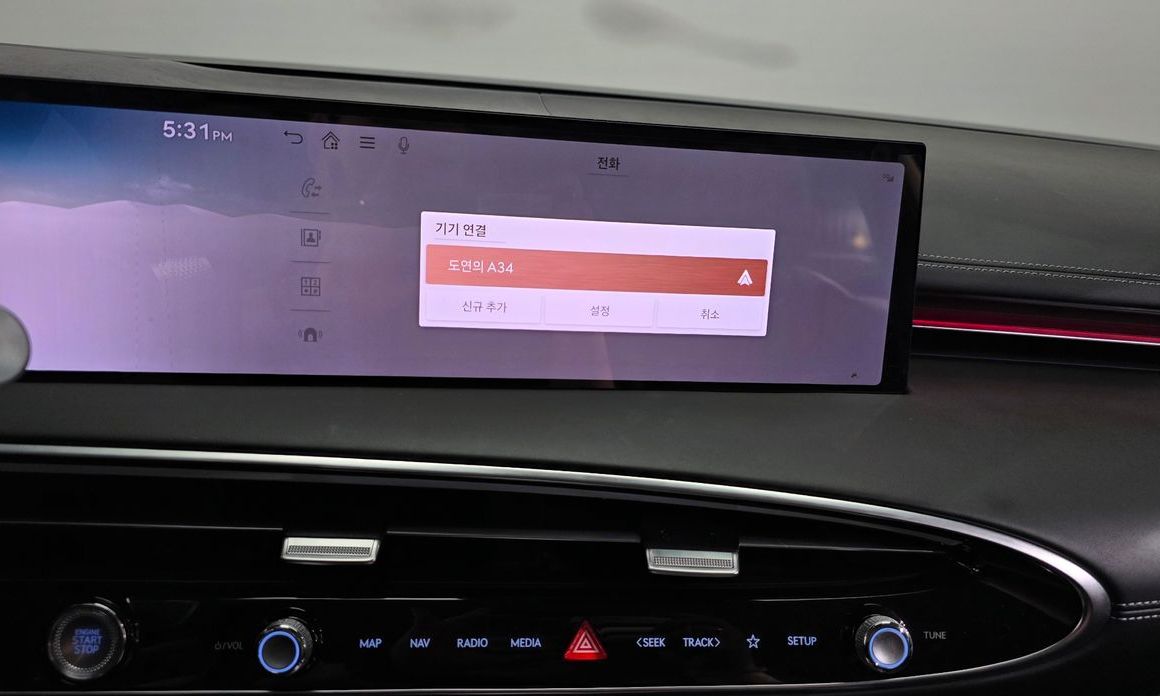 Genesis GV70 2025
