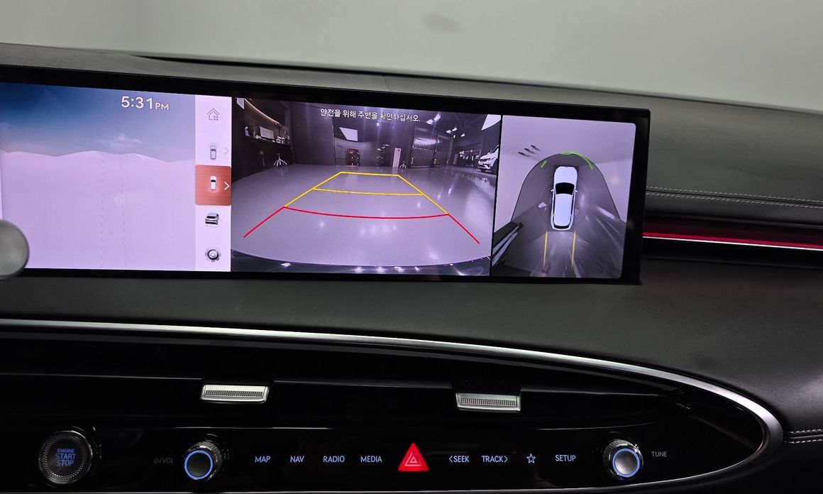 Genesis GV70 2025